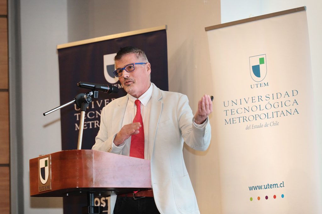 El Dr. Marcelo Kogan, participó en la inauguración del año académico postgrados de la UTEM - Ciencia en Chile