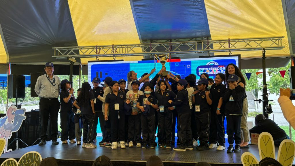 De la idea a la acción: más de 300 estudiantes compartieron sus investigaciones en el Encuentro de Clubes Científicos…