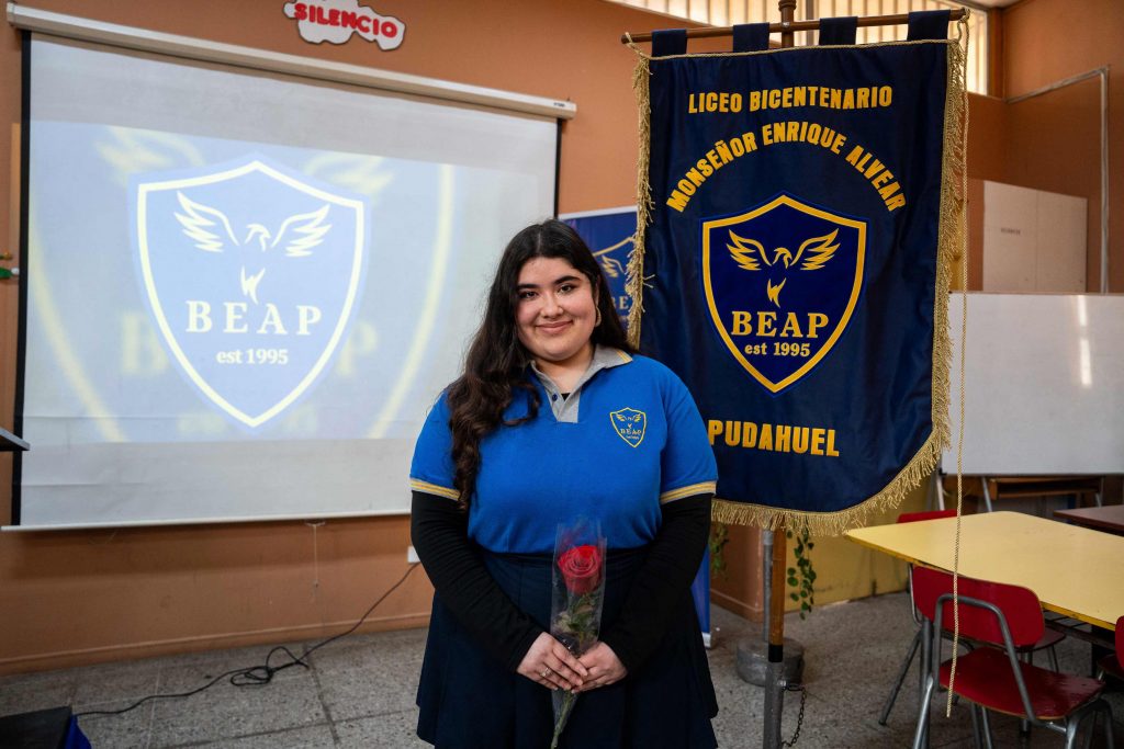 Estudiante chilena viajará a ceremonia de los Premios Nobel: “Mi gran inspiración es Marie Curie” - Enfermedades…