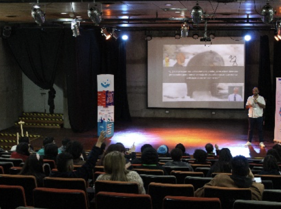 Primer Encuentro de Clubes Explorador@s del Conocimiento reunió a más de 80 estudiantes y docentes en la Biblioteca de…
