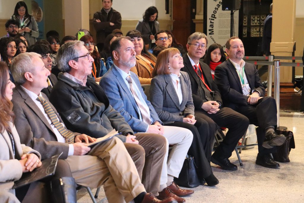 Congreso Explora reunió a estudiantes de Investigación e Innovación Escolar de la RM en una jornada de socialización…