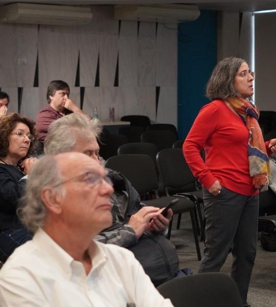 Investigadores ACCDiS se reúnen en simposio en memoria de la investigadora Iva Polakovicova - Enfermedades crónicas