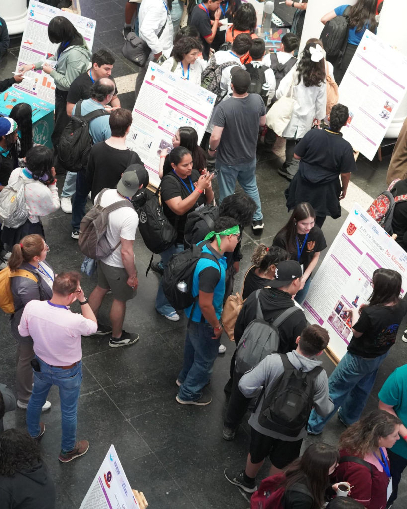 Ciencia escolar se toma el MAC: Cierre de los Clubes Explorador@s del Conocimiento - Enfermedades crónicas