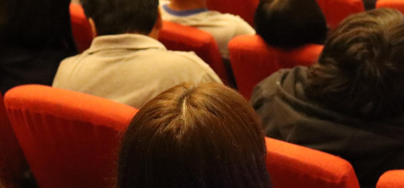 Recoleta impulsa vocaciones científicas: estudiantes participan en charla sobre salud cardiovascular y rol de la mujer…