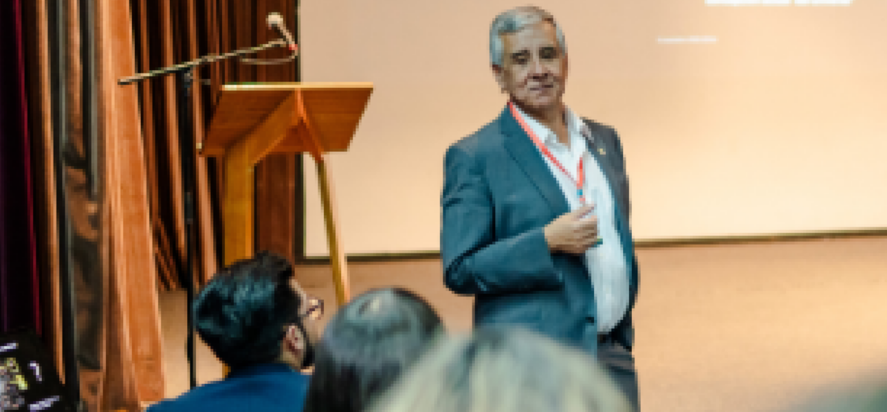 Premio Nacional de Ciencias visita el Colegio Verbo Divino - Enfermedades crónicas