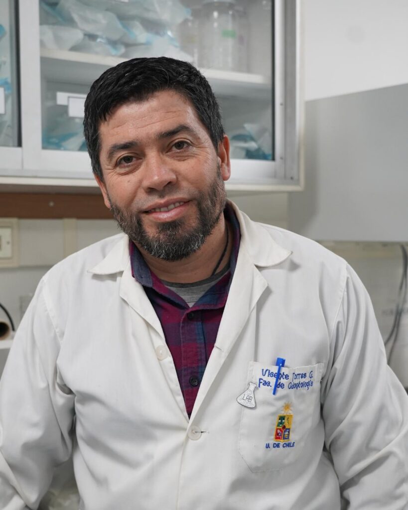 Dr. Vicente Torres asume como Director de Investigación en la Facultad de Odontología - Investigación clínica